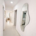 Apartamento Torre Prime con piscina y vistas al centro histórico